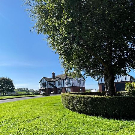 Greenfields Country House Latton Exteriör bild