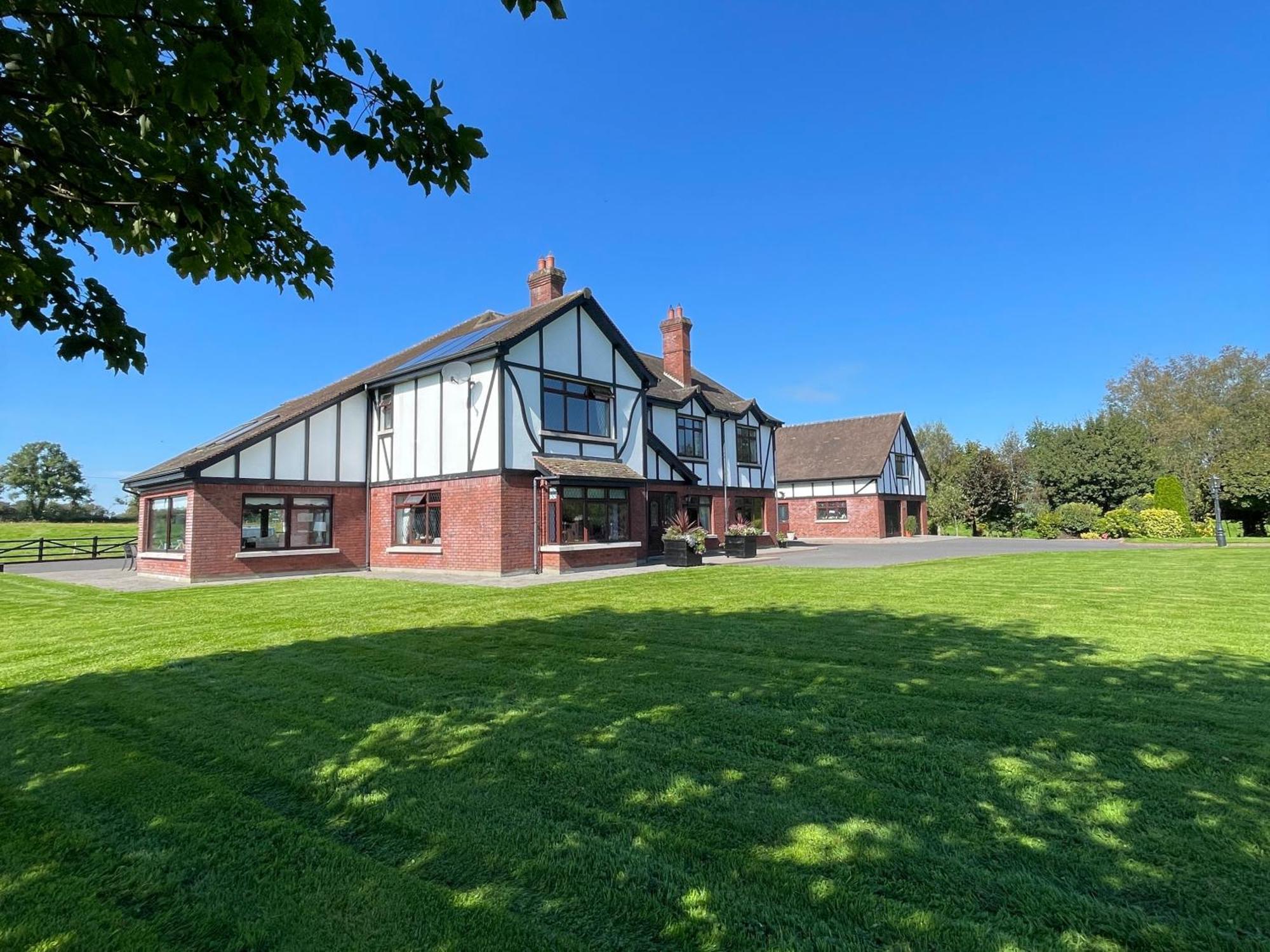 Greenfields Country House Latton Exteriör bild